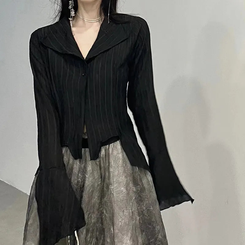 “Vamp” blouse