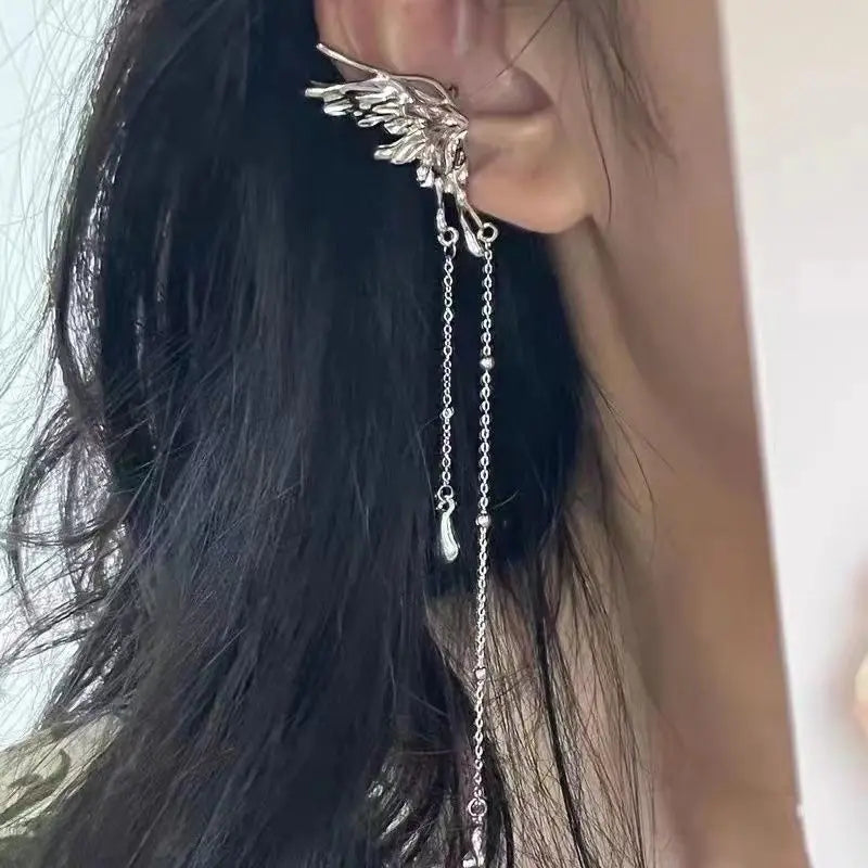 Clip de oreja de alas de ángel