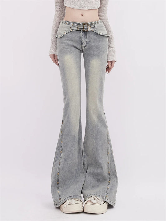 Schlagjeans mit Gürteloptik