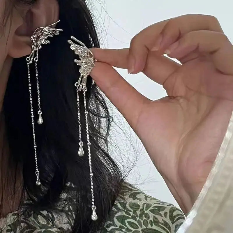 Clip de oreja de alas de ángel
