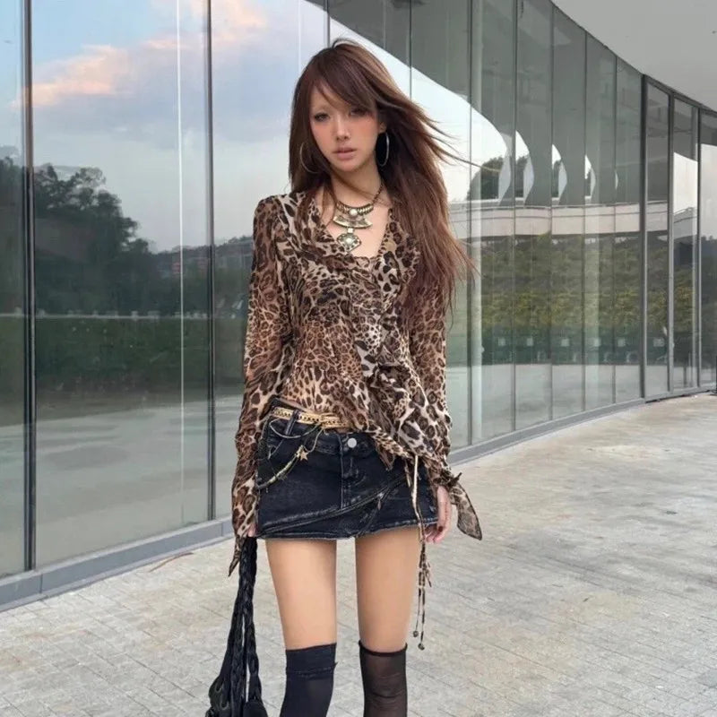 Blusa con estampado de leo