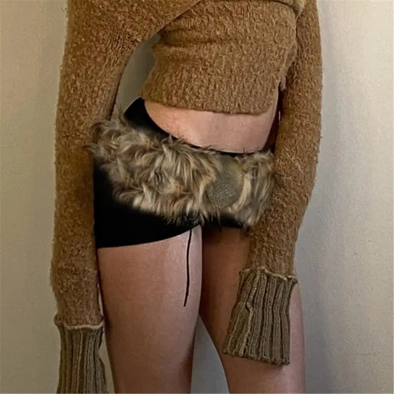 Fluffy Faux Fur Gürtel