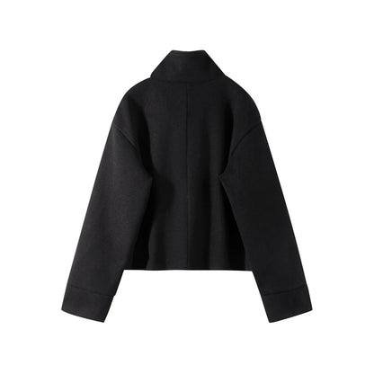 Lässiger Herbstmantel